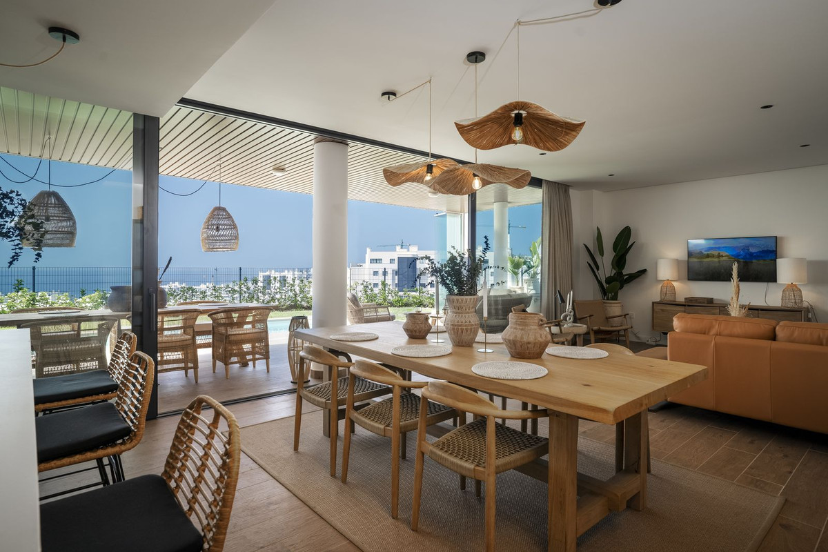 b162e0dc7848ab6cfbe9c6546c8c973a - 3