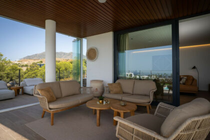 b162e0dc7848ab6cfbe9c6546c8c973a - 9