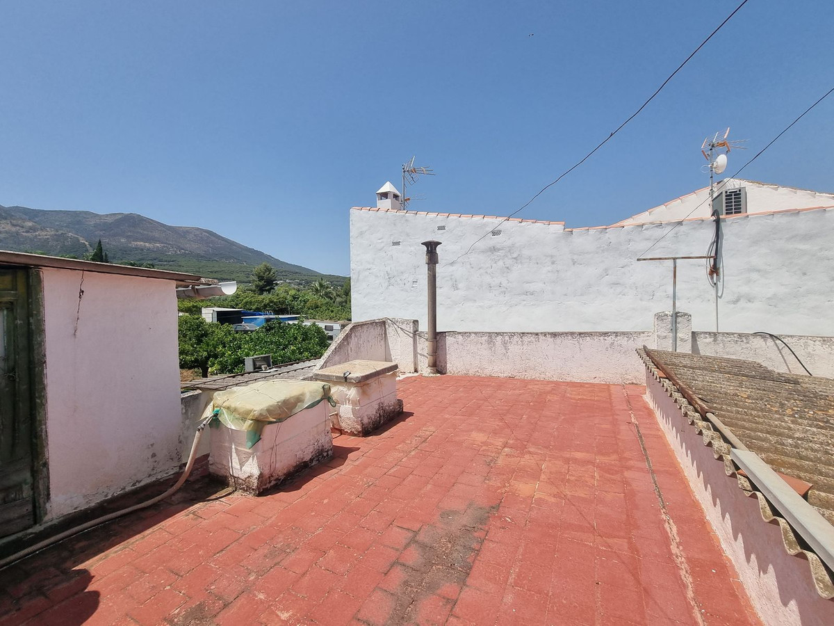 b3bb9b438f14550072d01df4c67ee5c9 - 17