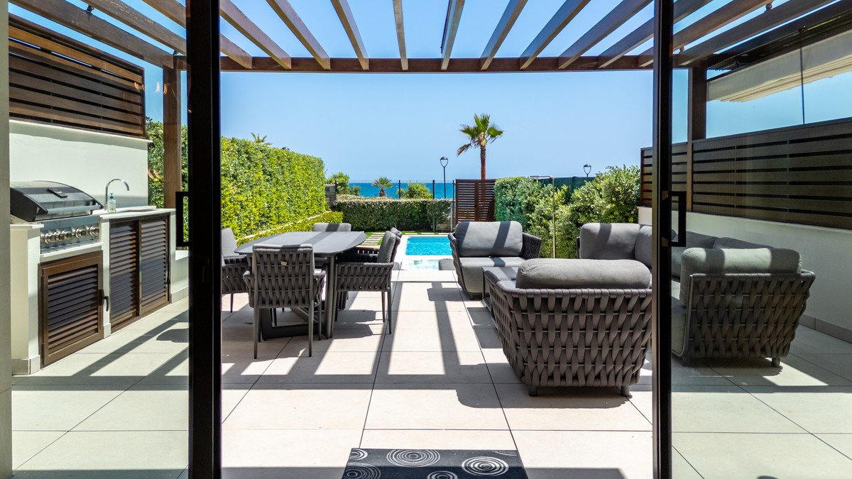 b53600ce2e959febf4d76a3fcddd472c - 11