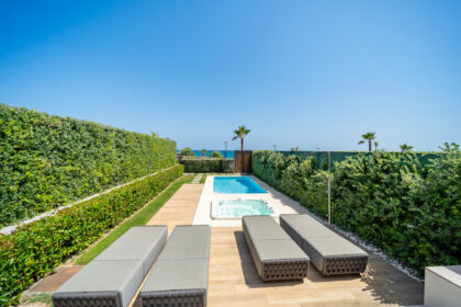 b53600ce2e959febf4d76a3fcddd472c - 12