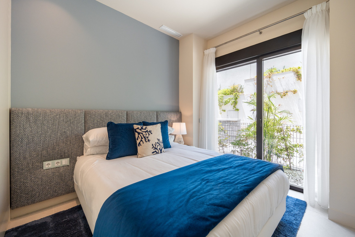 b53600ce2e959febf4d76a3fcddd472c - 17