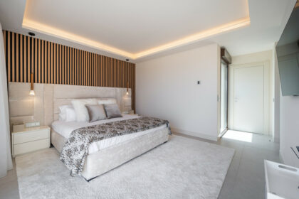 b53600ce2e959febf4d76a3fcddd472c - 24