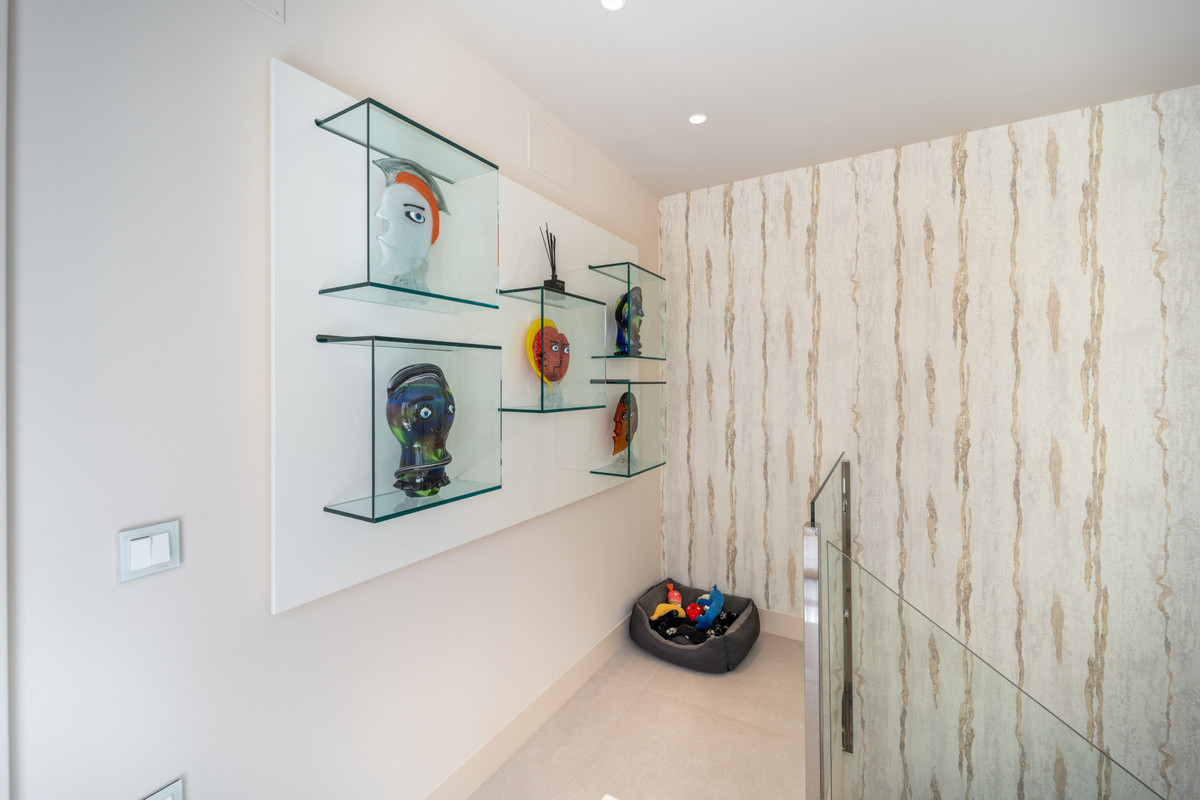 b53600ce2e959febf4d76a3fcddd472c - 27