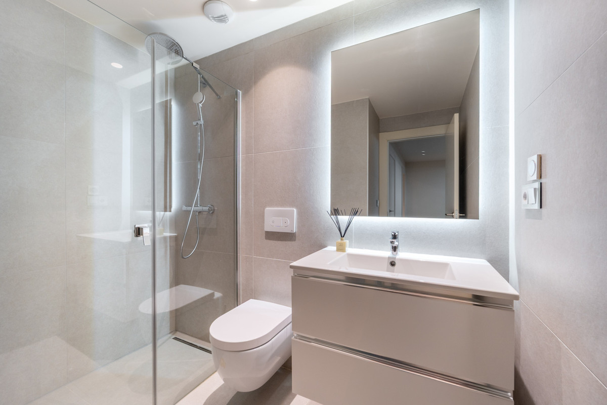 b53600ce2e959febf4d76a3fcddd472c - 28