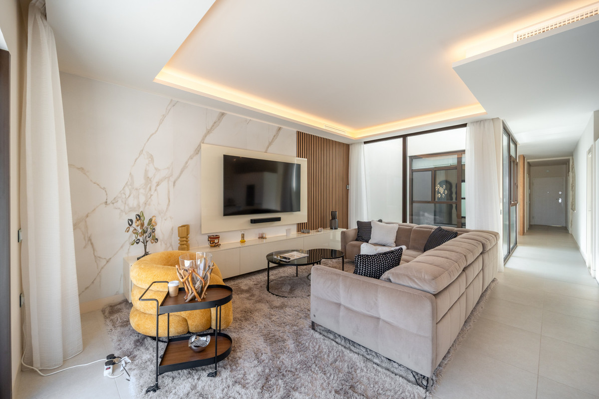 b53600ce2e959febf4d76a3fcddd472c - 3