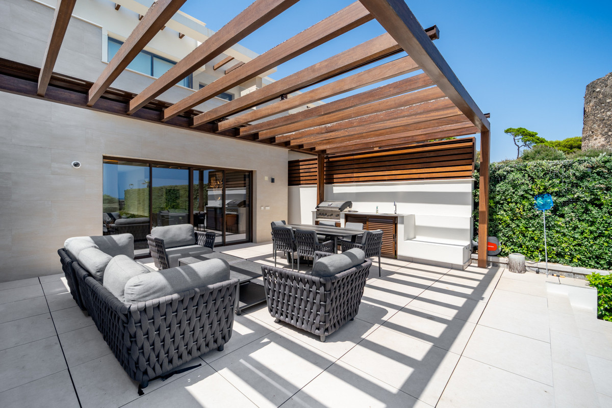 b53600ce2e959febf4d76a3fcddd472c - 31