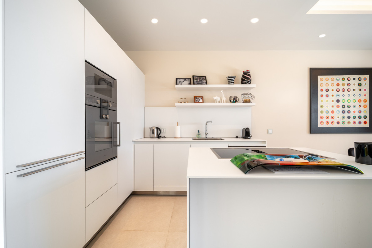 b53600ce2e959febf4d76a3fcddd472c - 4