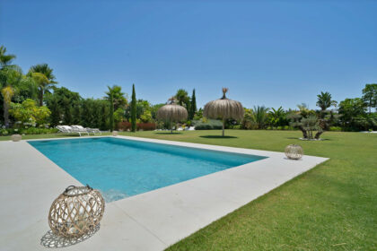 b7511ffc707fc6631026e5c1f7f999b4 - 19