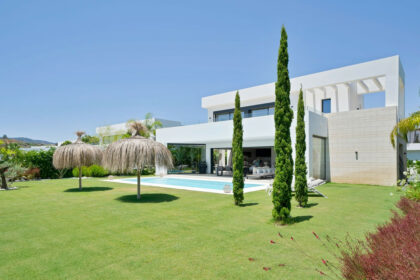 b7511ffc707fc6631026e5c1f7f999b4 - 77