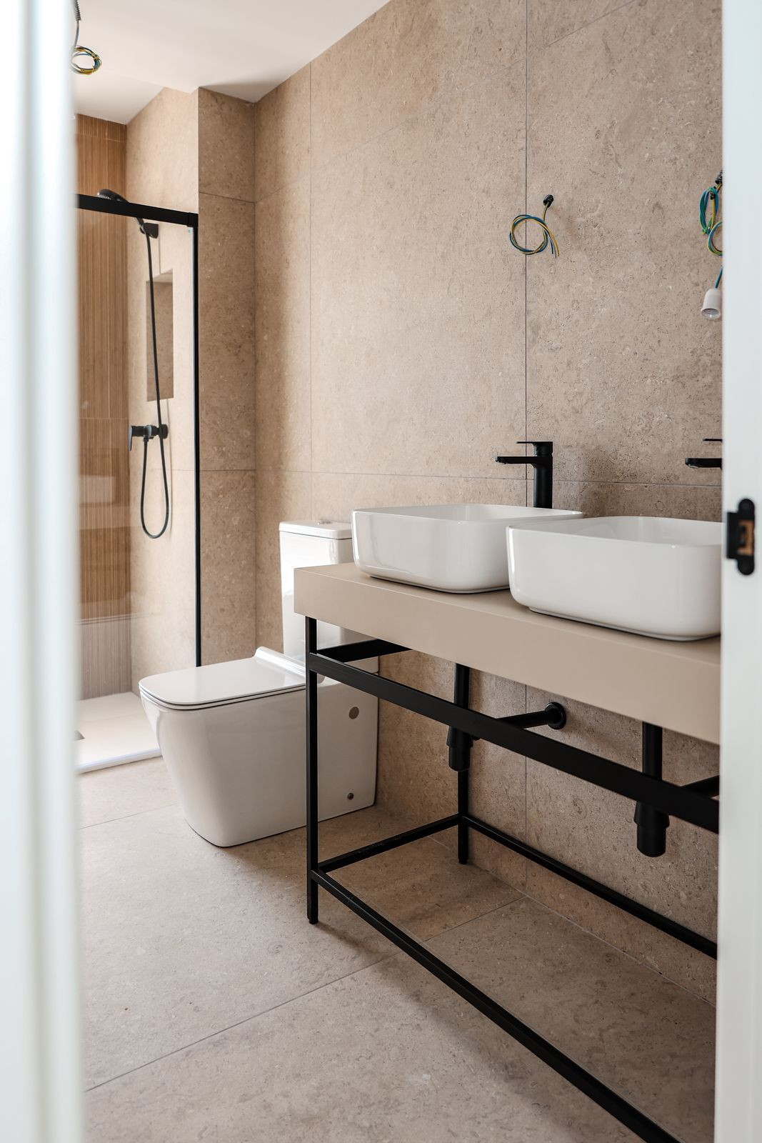 b80433f66b611405fd8286a0be86a1a1 - 14