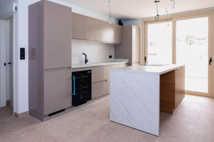 b80433f66b611405fd8286a0be86a1a1 - 19