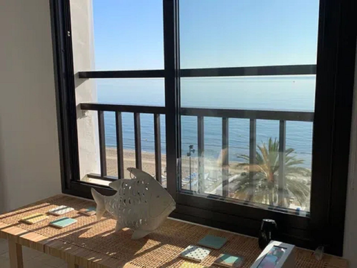 baa68e2213bad3cdcedf960c3936863b - 13