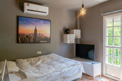 bdab3b83bf9fe14a07a8ce7aeda6d2b4 - 12