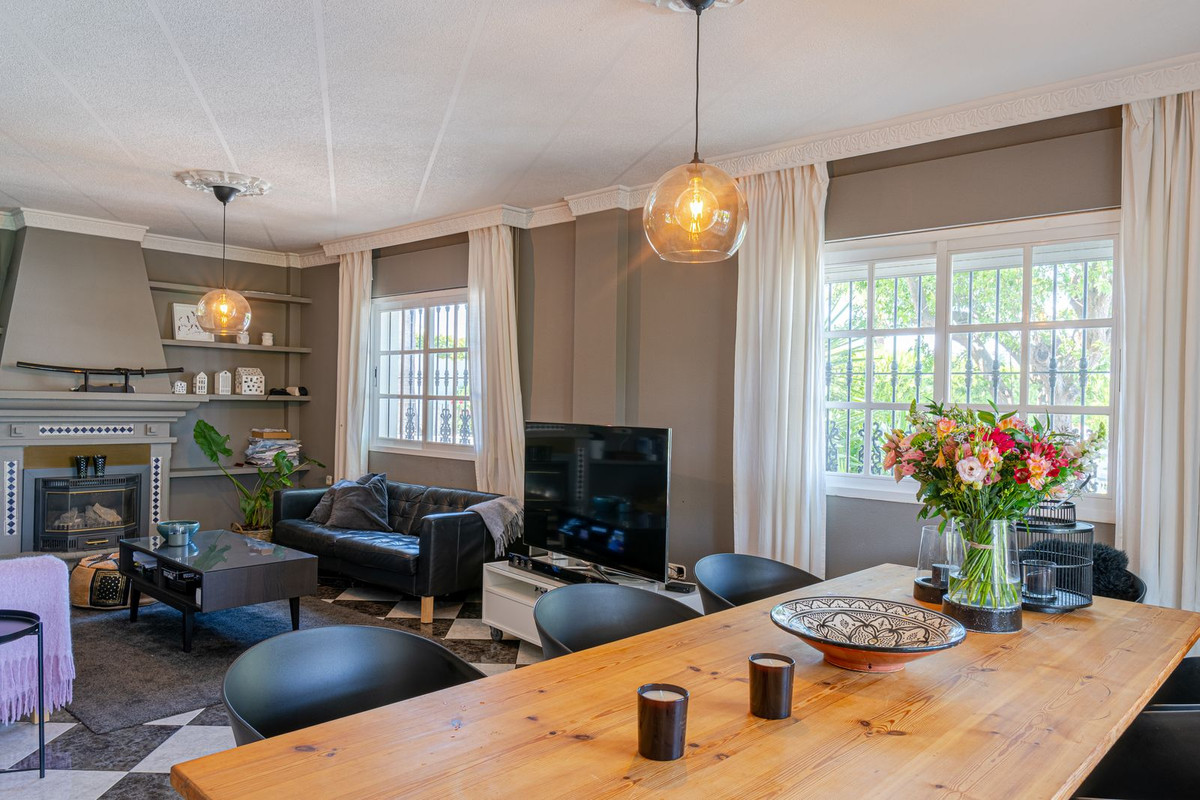 bdab3b83bf9fe14a07a8ce7aeda6d2b4 - 21