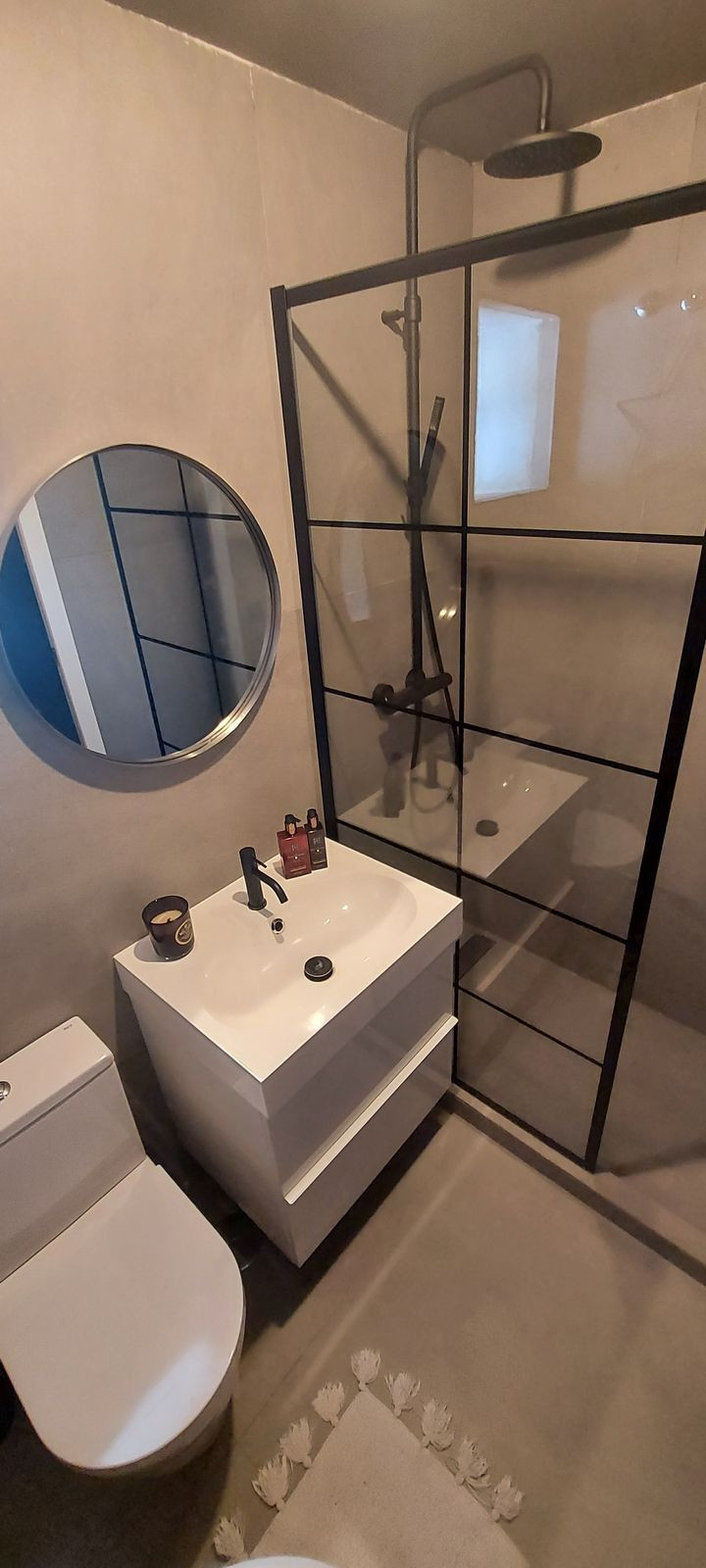 bdab3b83bf9fe14a07a8ce7aeda6d2b4 - 25