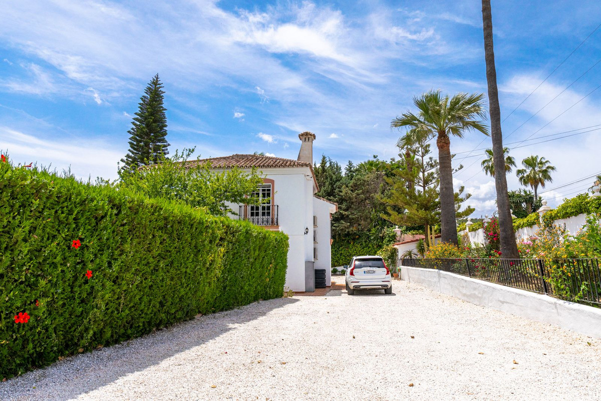 bdab3b83bf9fe14a07a8ce7aeda6d2b4 - 30