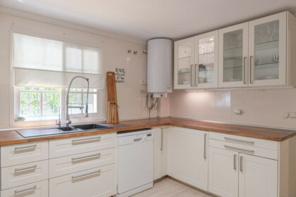 bdab3b83bf9fe14a07a8ce7aeda6d2b4 - 4