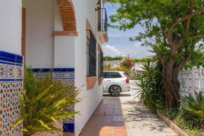 bdab3b83bf9fe14a07a8ce7aeda6d2b4 - 40