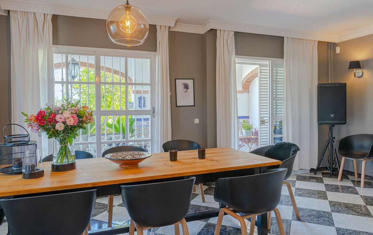 bdab3b83bf9fe14a07a8ce7aeda6d2b4 - 8