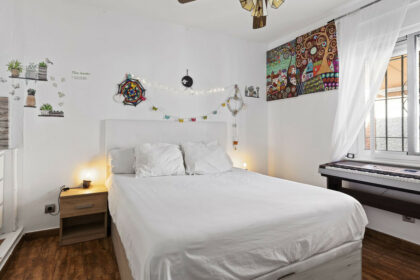 c2eeb85fcda31576bfca26611a770701 - 11