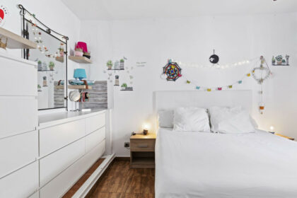 c2eeb85fcda31576bfca26611a770701 - 12