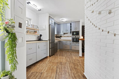 c2eeb85fcda31576bfca26611a770701 - 28