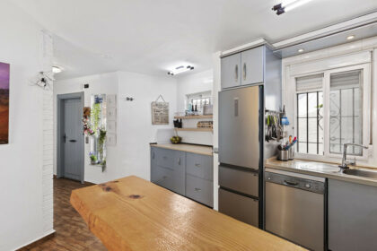 c2eeb85fcda31576bfca26611a770701 - 31