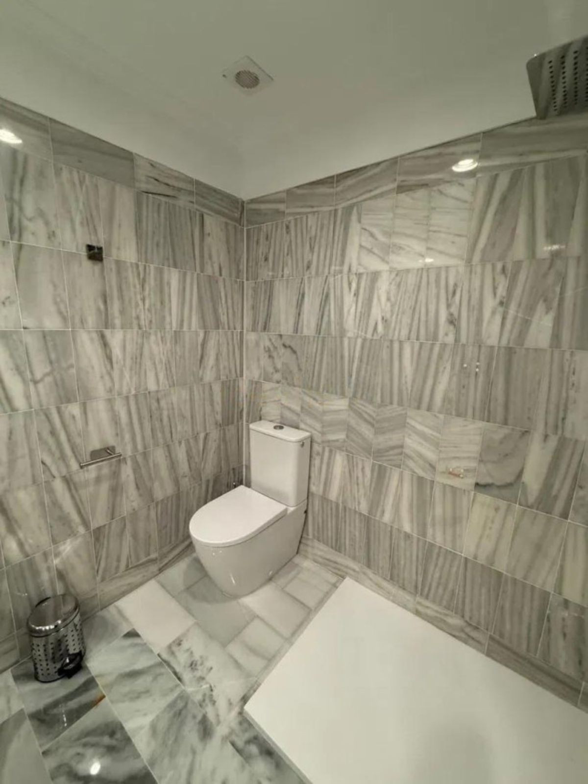 c415da3206367370685019eeee9ffb07 - 12