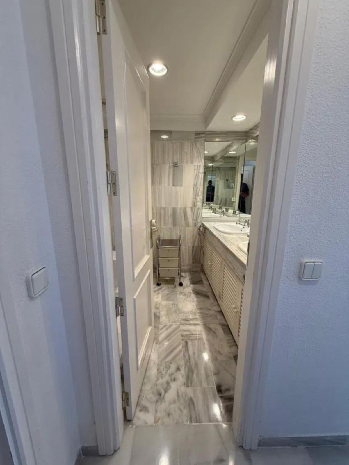 c415da3206367370685019eeee9ffb07 - 14