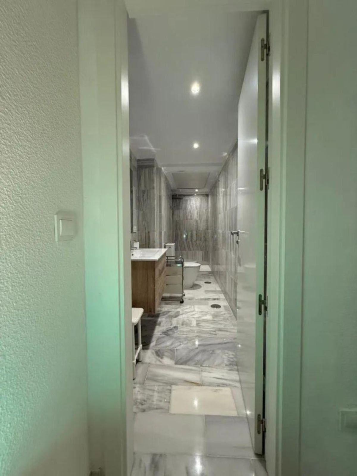 c415da3206367370685019eeee9ffb07 - 15