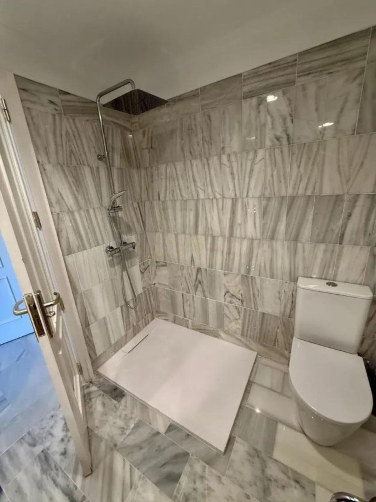 c415da3206367370685019eeee9ffb07 - 16