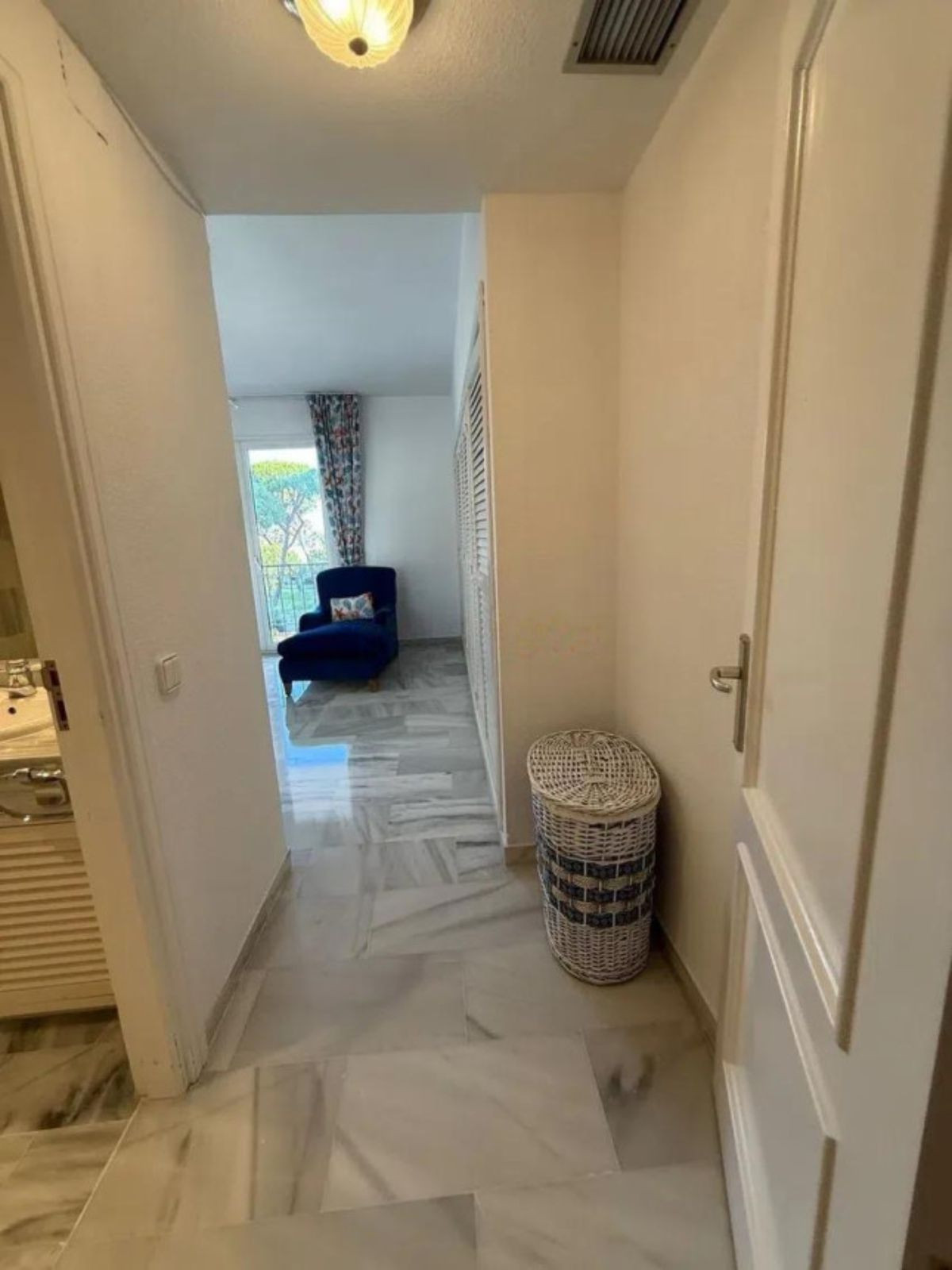 c415da3206367370685019eeee9ffb07 - 20