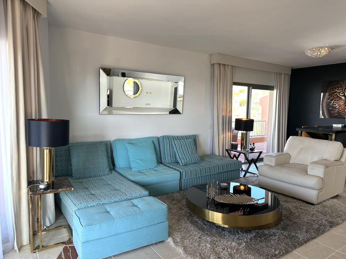 ce324a232877b2e9ac75eef67738325b - 19