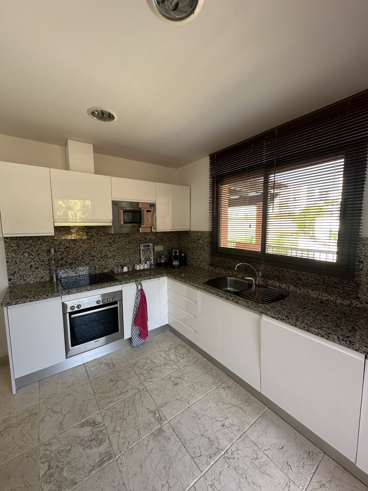 ce324a232877b2e9ac75eef67738325b - 25