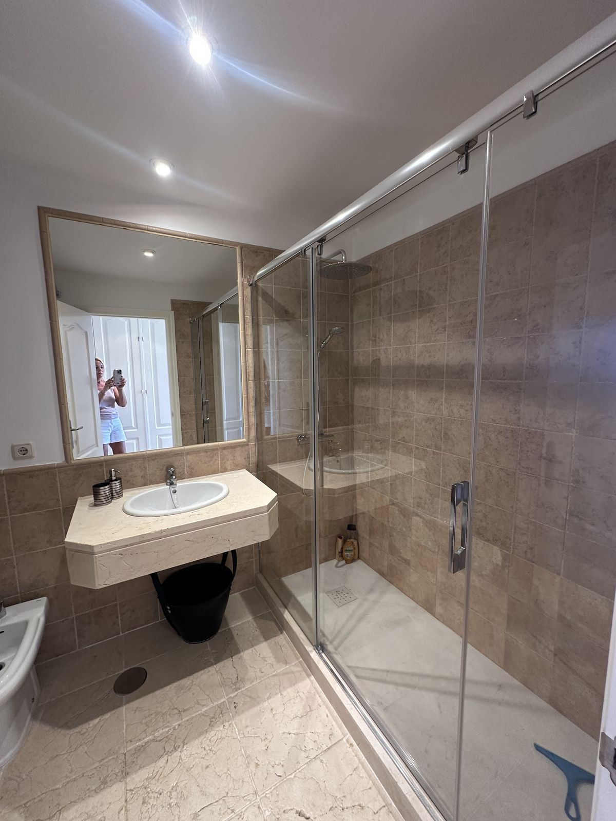 ce324a232877b2e9ac75eef67738325b - 38