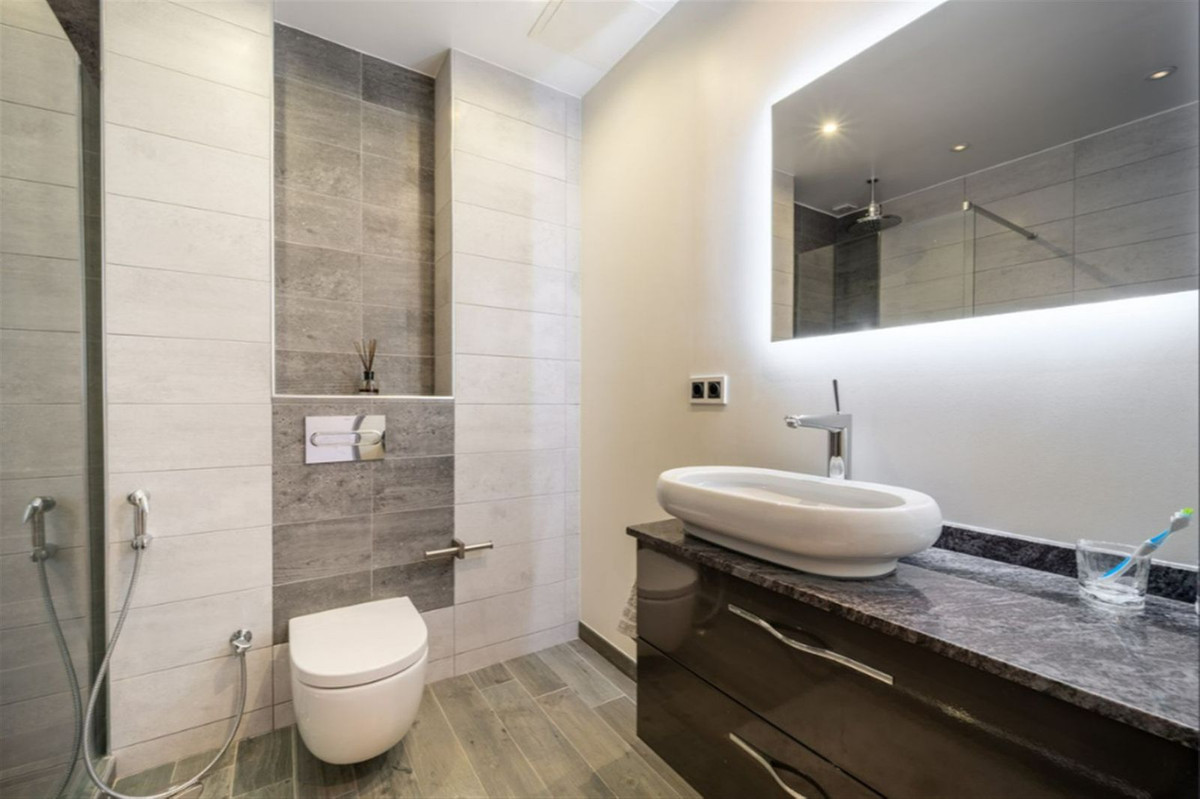 cf2c683934ae74e92c7497e5630415cd - 11