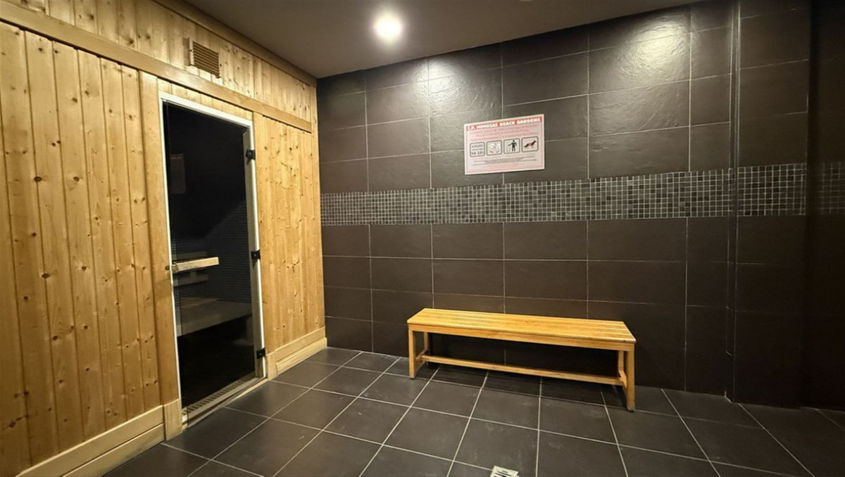 cf2c683934ae74e92c7497e5630415cd - 20