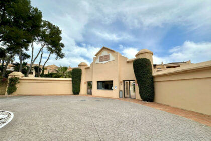 cf2c683934ae74e92c7497e5630415cd - 22