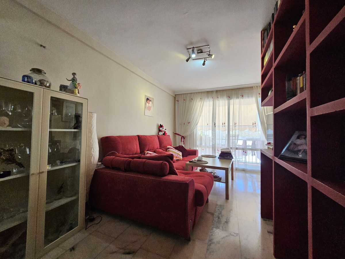 d4a087448f03d092c517ad0282d7eb15 - 12