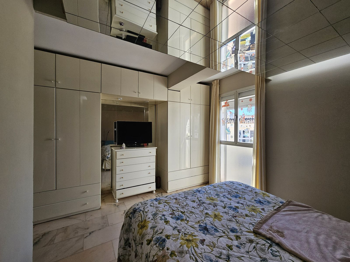 d4a087448f03d092c517ad0282d7eb15 - 16