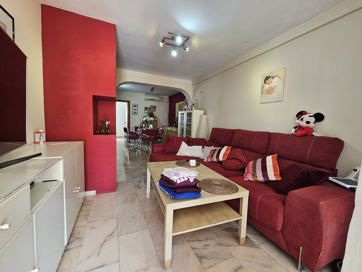 d4a087448f03d092c517ad0282d7eb15 - 3