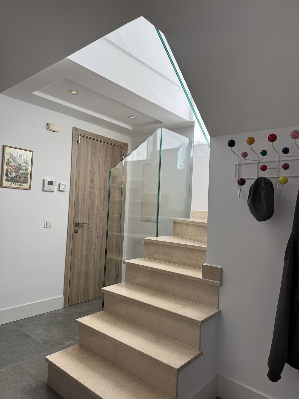 dad2252f816e4033aa428a1875ae8882 - 14