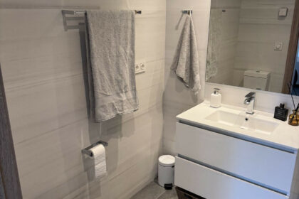 dad2252f816e4033aa428a1875ae8882 - 17