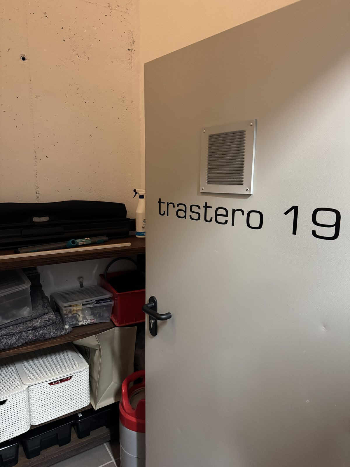 dad2252f816e4033aa428a1875ae8882 - 26