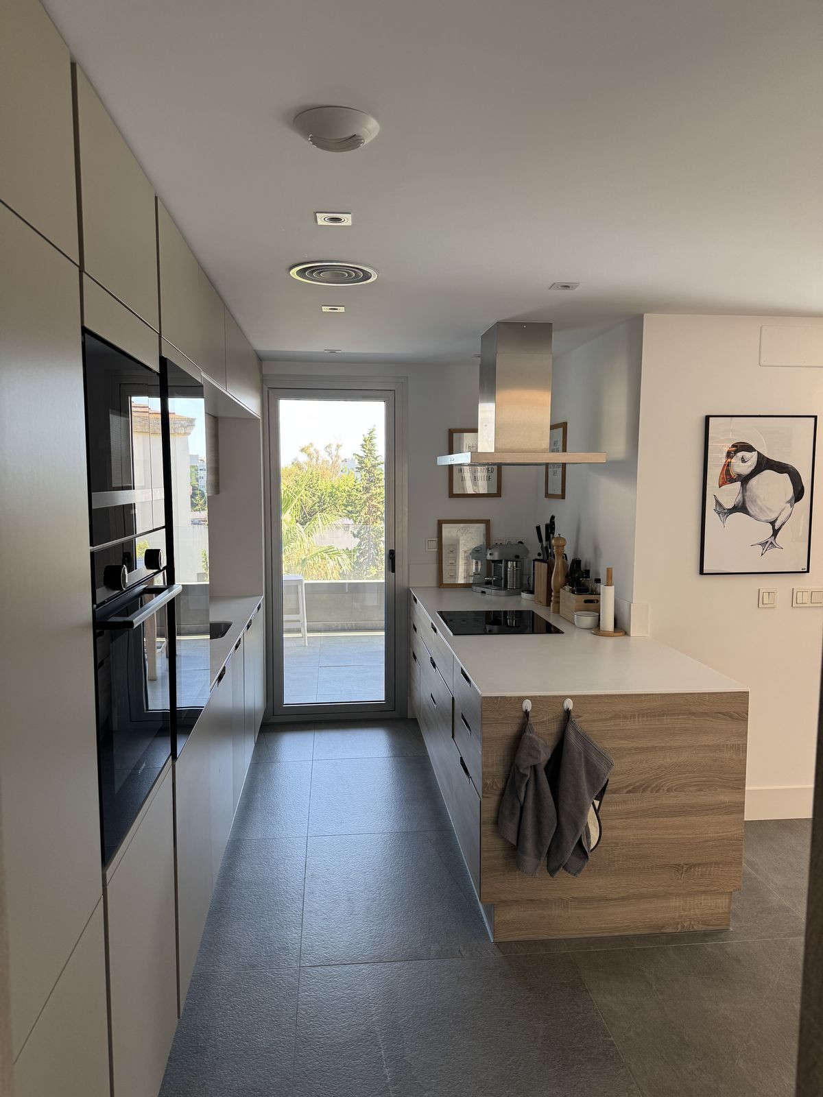 dad2252f816e4033aa428a1875ae8882 - 7