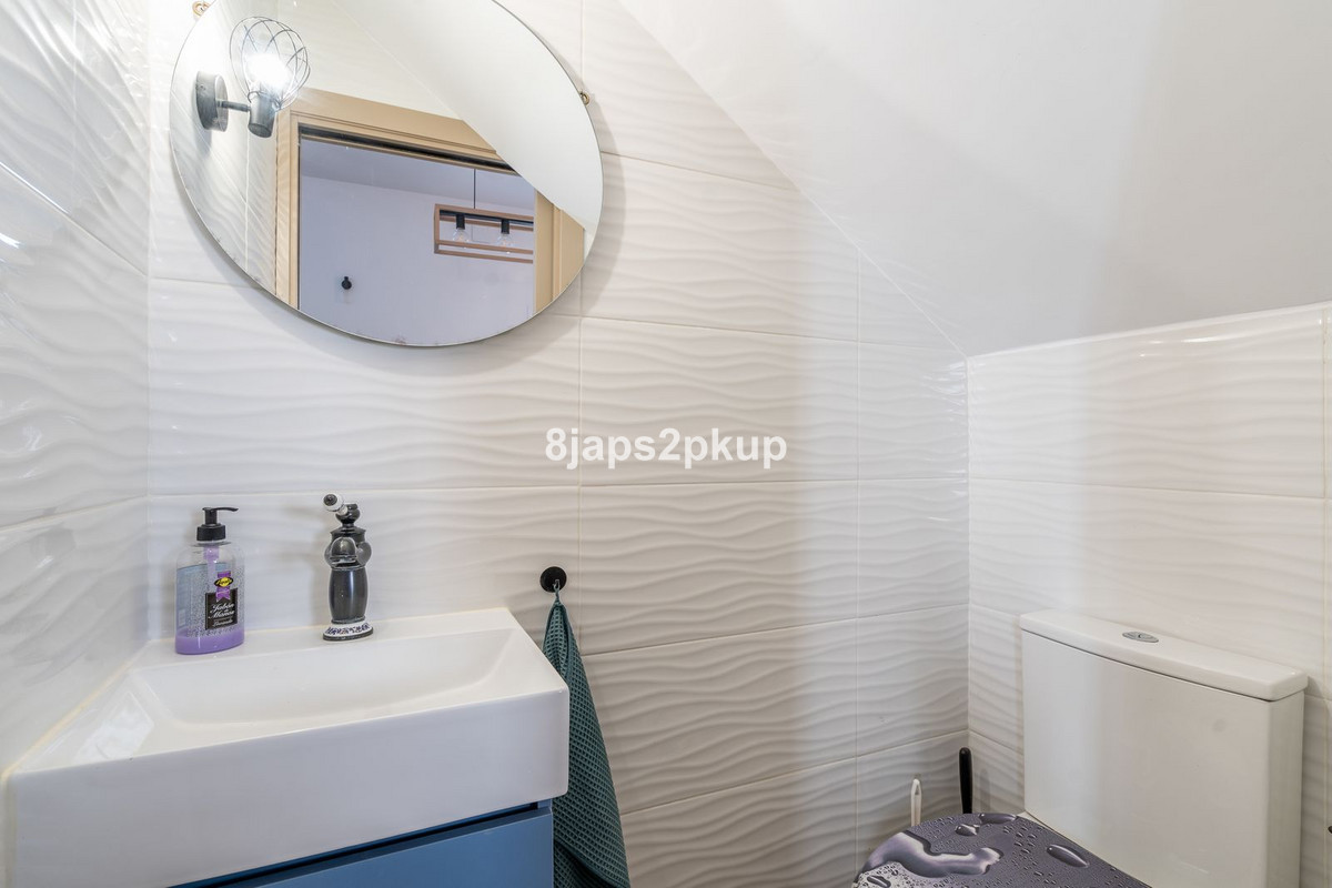 dc82962c415718850bd601f777d5491e - 9