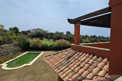 e261c0bb79684c14557dba87606d59a3 - 11