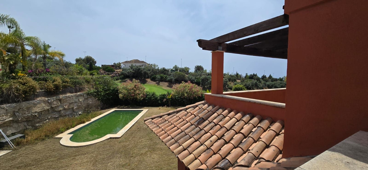 e261c0bb79684c14557dba87606d59a3 - 11