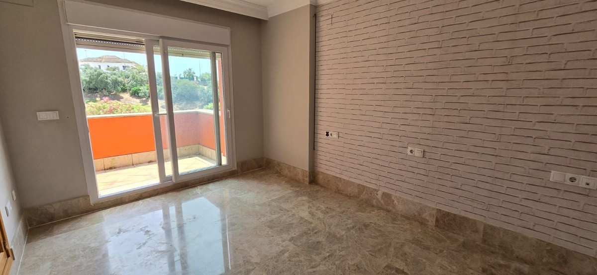 e261c0bb79684c14557dba87606d59a3 - 21